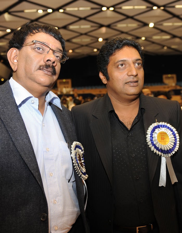 Best Indian Film Director award winner Priyadarshan and Best Actor Prakash Raaj attend the 55th National Film Awards Function in New Delhi on October 21, 2009. President Pratibha Patil presented the awards for best feature film, actors and director of national cinema.&nbsp; (Photo &amp; Text: AFP)